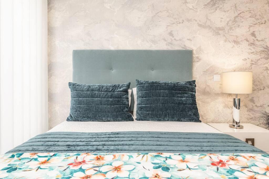 Studio Sweet Dreams In Aveiro Touristic Center ภายนอก รูปภาพ